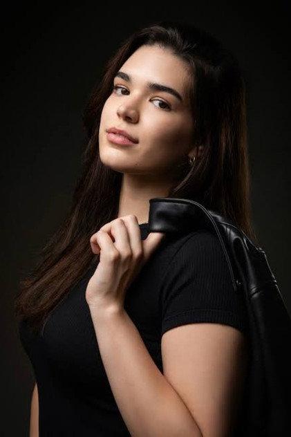 Bia Anjinho - Actor Profile Photo