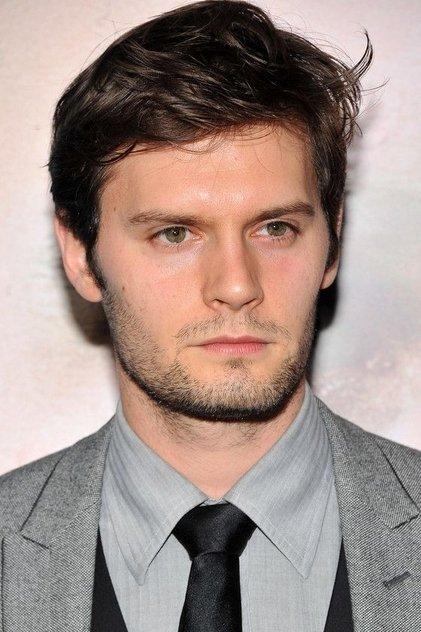 Hugo Becker - Actor Profile Photo