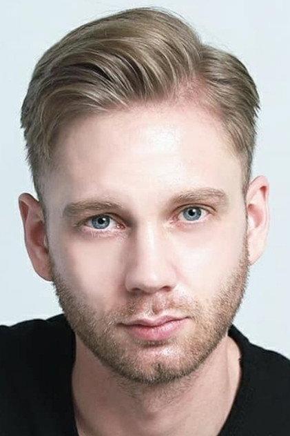 Joakim Sorensen - Actor Profile Photo