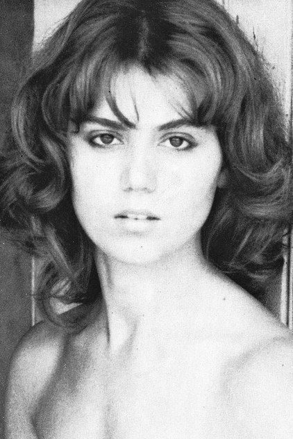 Sarah Crespi - Actor Profile Photo