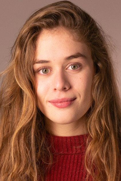 Angèle Garnier - Actor Profile Photo