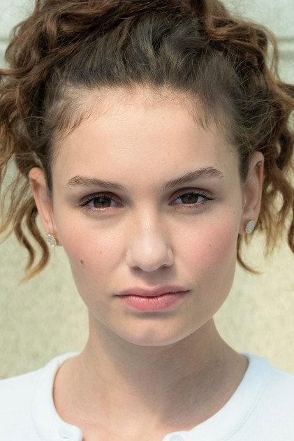 Valeria Eisenbart - Actor Profile Photo