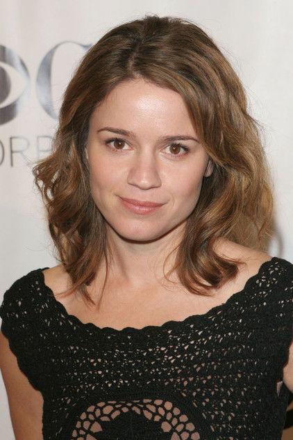 Anna Belknap - Actor Profile Photo