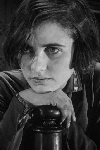 Annie Schreyer - Actor Profile Photo