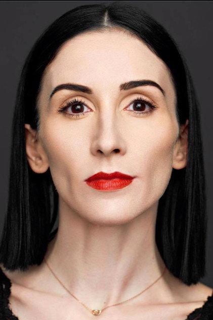 Cait Mathis - Actor Profile Photo