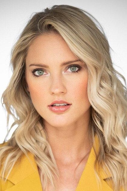 Ciara Hanna - Actor Profile Photo
