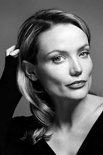 Anna Samson - Actor Profile Photo