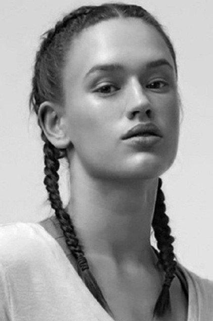 Helen Preis - Actor Profile Photo