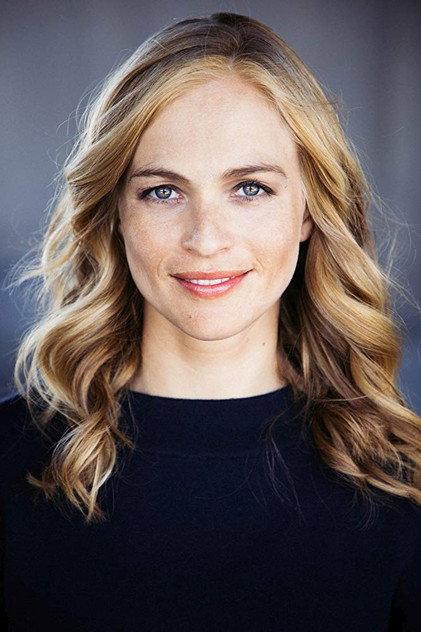 Julie Engelbrecht - Actor Profile Photo