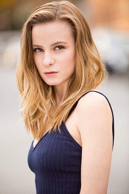 Rebecca Gruss - Actor Profile Photo