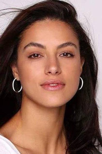 Desirée Popper - Actor Profile Photo