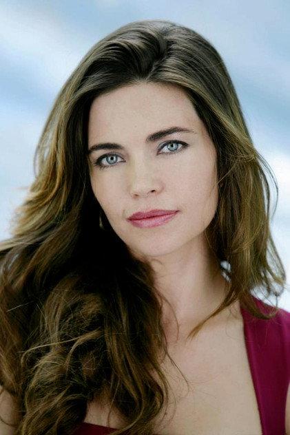 Amelia Heinle - Actor Profile Photo
