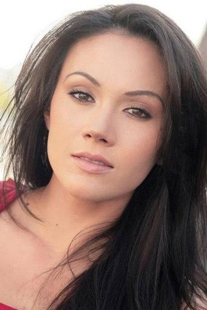 Jennifer Kairis - Actor Profile Photo