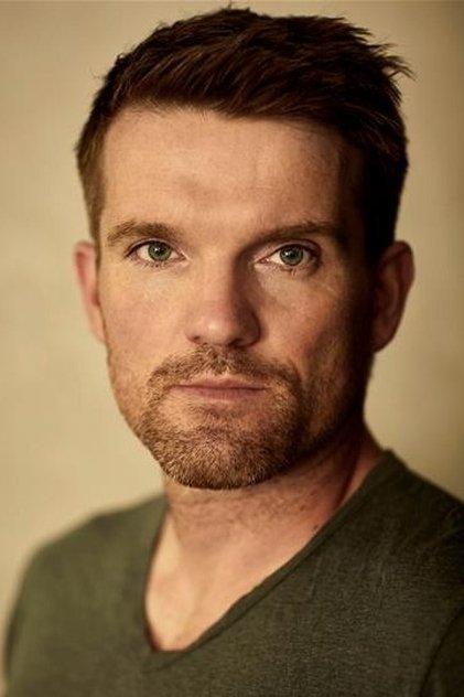 Dean Ashton - Actor Profile Photo
