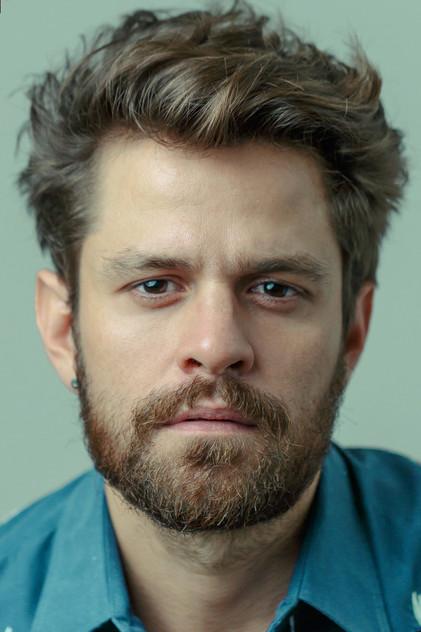 Alejandro Claveaux - Actor Profile Photo