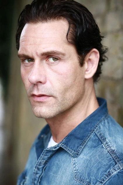 JD Roth-Round - Actor Profile Photo