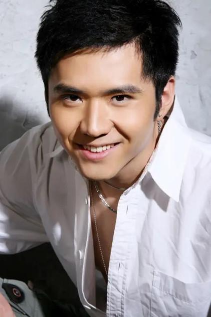 Zelin Wang - Actor Profile Photo