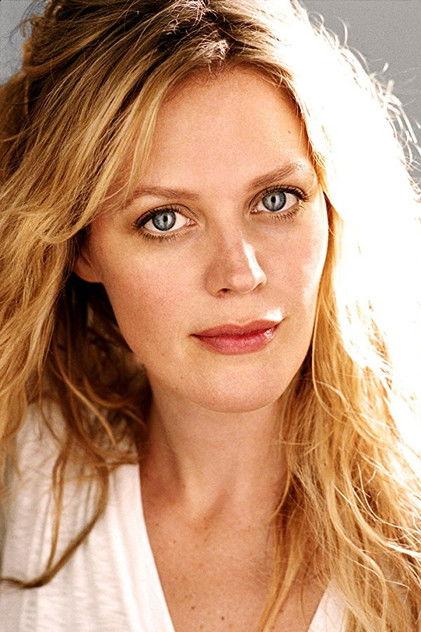 Elizabeth Stanley - Actor Profile Photo