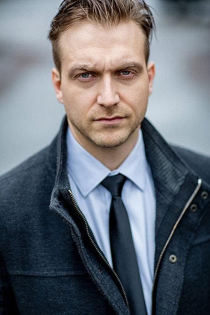 Aaron Hutchinson - Actor Profile Photo