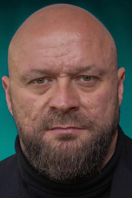 Ewen Weatherburn - Actor Profile Photo