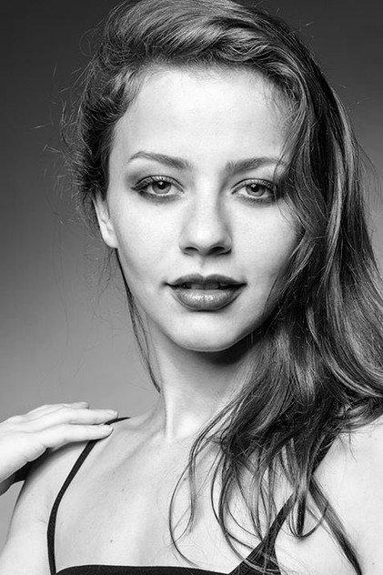 Iva Nora - Actor Profile Photo