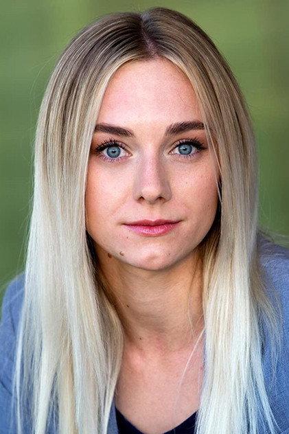 Stefania Barr - Actor Profile Photo
