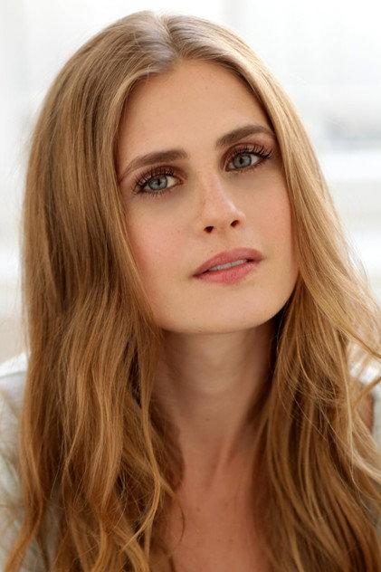 Caroline Kaplan - Actor Profile Photo