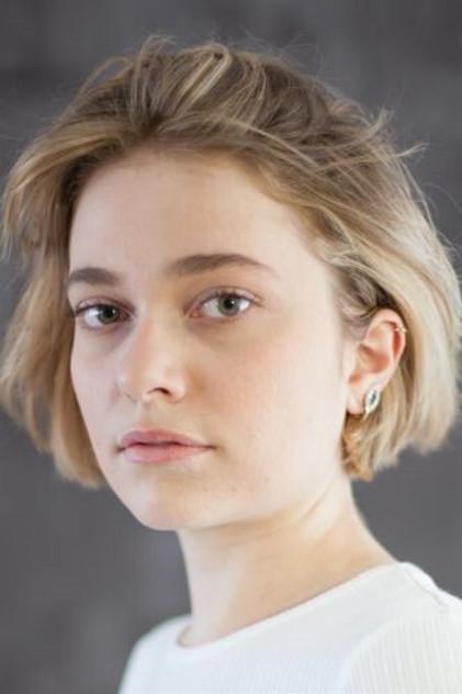 Faustine Koziel - Actor Profile Photo