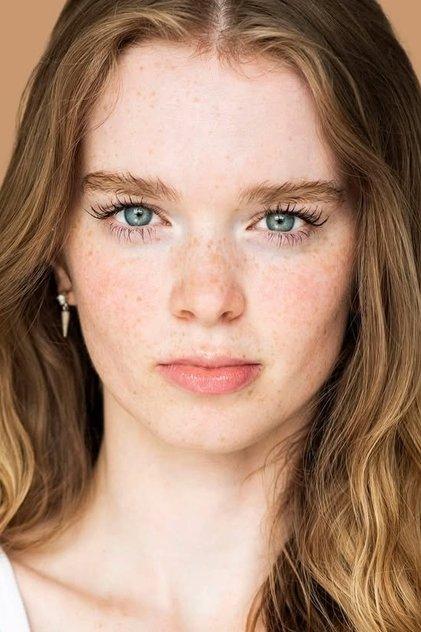 Summer H. Howell - Actor Profile Photo