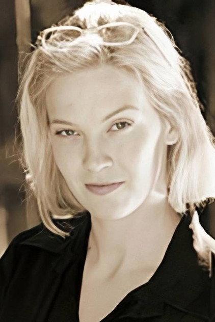 Jenna Bodnar - Actor Profile Photo