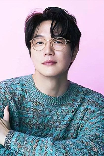 Sung Si-kyung - Actor Profile Photo