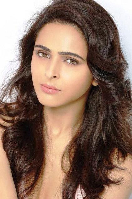 Madhurima Tuli - Actor Profile Photo