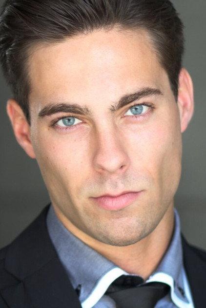 Skyler Yeast - Actor Profile Photo