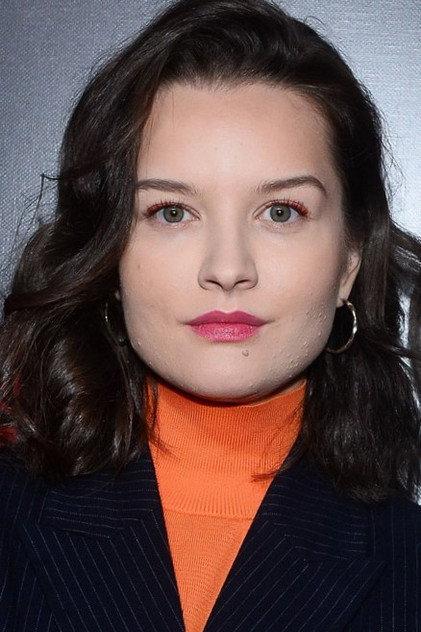 Julia Chatys - Actor Profile Photo