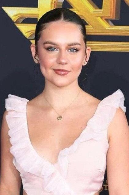 Ashley Ray Keefe - Actor Profile Photo