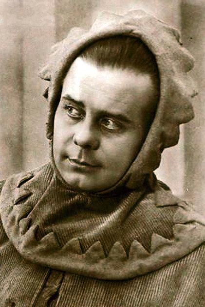 Hakon Ahnfelt-Rønne - Actor Profile Photo