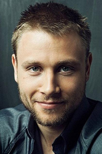 Max Riemelt - Actor Profile Photo