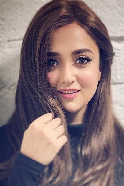 Monali Thakur - Actor Profile Photo