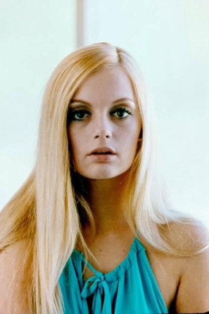 Alexandra Hay - Actor Profile Photo