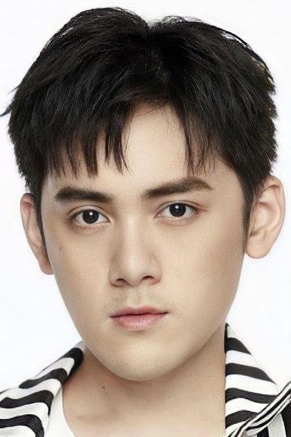 Sirachuch Chienthaworn - Actor Profile Photo