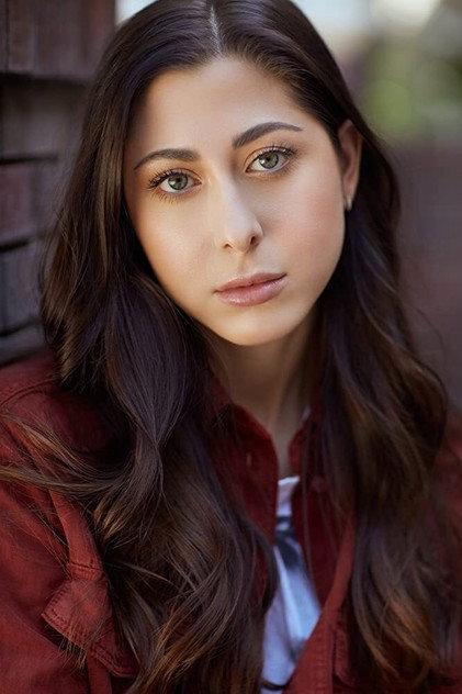 Elizabeth Small - Actor Profile Photo