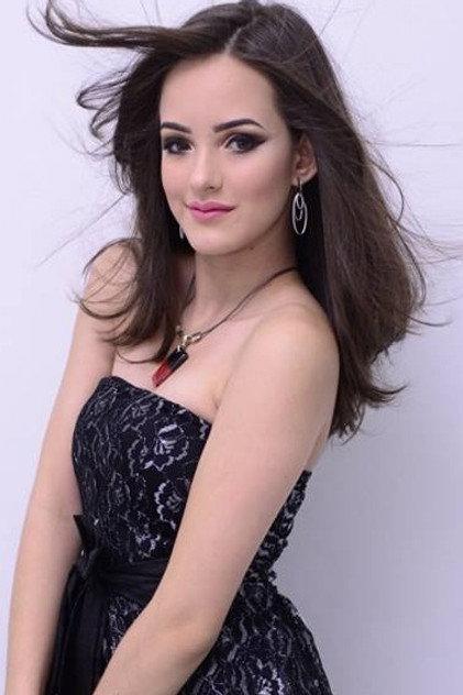 Tais Bizerril - Actor Profile Photo