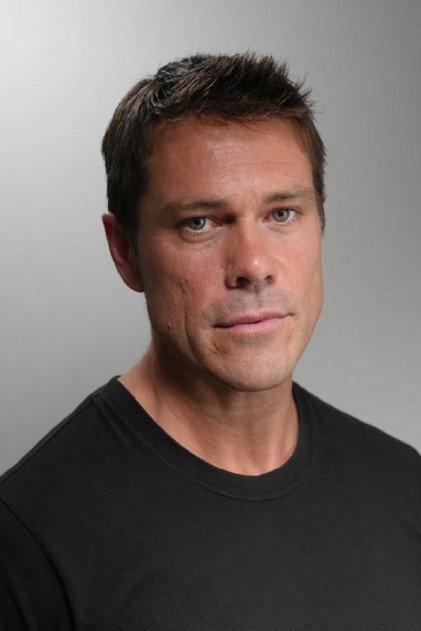 Peter Moore - Actor Profile Photo
