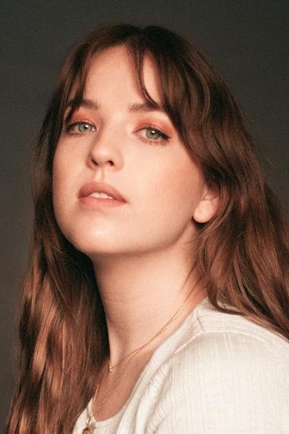 Aislinn Paul - Actor Profile Photo