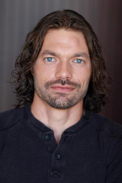 Seth Gandrud - Actor Profile Photo