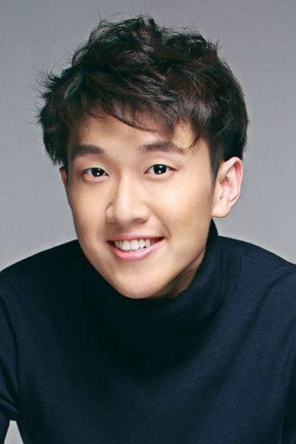 Guan Zeqiang - Actor Profile Photo