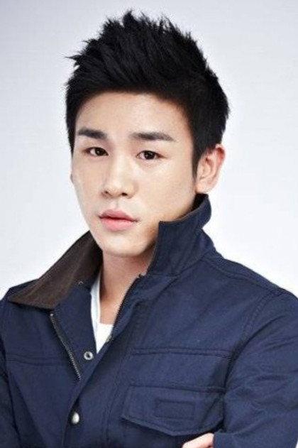 Yeom Hyun-joon - Actor Profile Photo