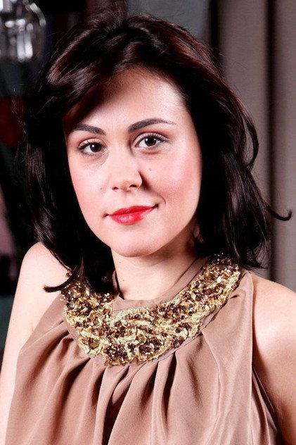 Mirela Zeța - Actor Profile Photo