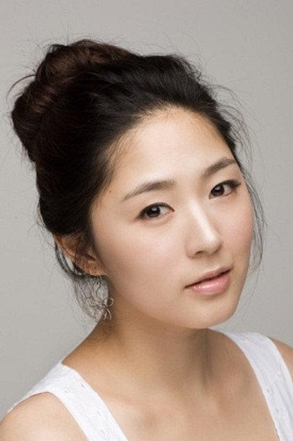 Yoon Chae-yeong - Actor Profile Photo