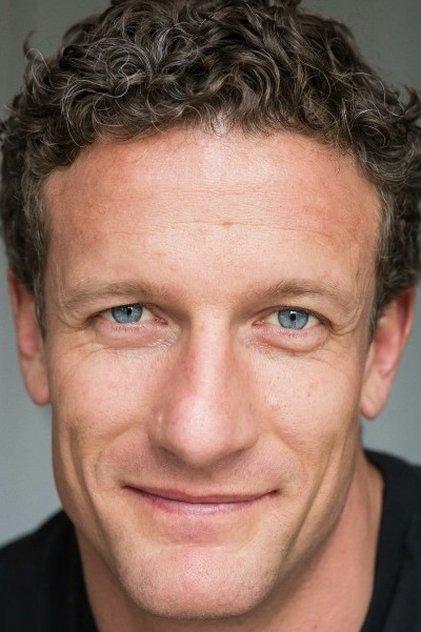 Mike Edward - Actor Profile Photo
